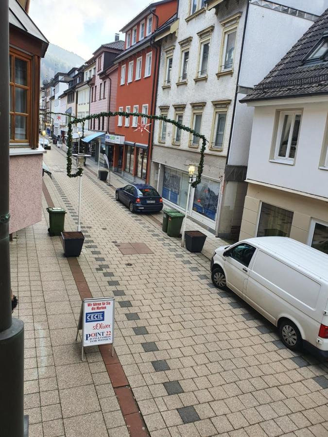 Ferienwohnung Nina Direkt In Zentrum Bad Wildbad Exteriör bild