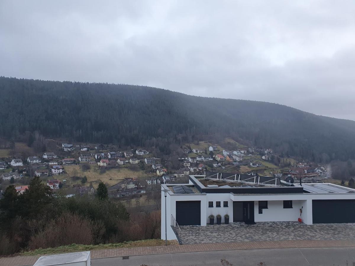 Ferienwohnung Nina Direkt In Zentrum Bad Wildbad Exteriör bild
